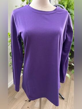 Women's Long-Sleeve Crewneck Tee in Purple